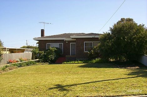 25 Sawle Rd, Hamilton Hill, WA 6163