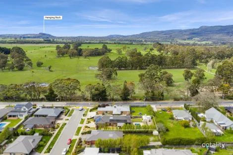 Property photo of 3 Manifold Road Woodend VIC 3442