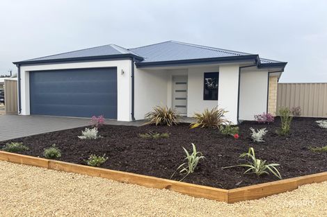 5 Sutcliffe Rtt, South Yunderup, WA 6208