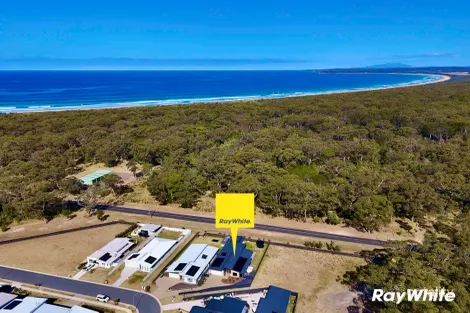 Property photo of 14 Azure Avenue Broulee NSW 2537