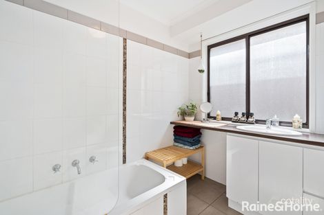 Property photo of 9 Peony Court Morphett Vale SA 5162