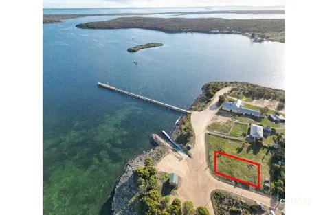 1 Broccabruna Dr, Mount Dutton Bay, SA 5607