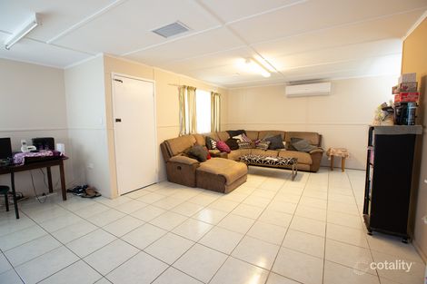 Property photo of 21 Diamond Crescent Happy Valley QLD 4825