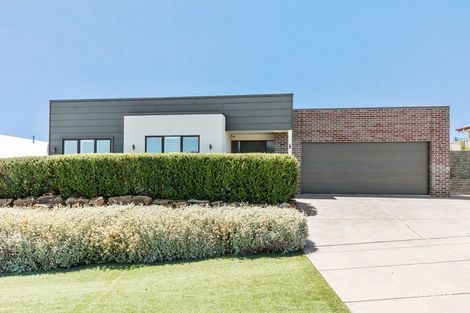 Property photo of 7 Bonner Street Lloyd NSW 2650