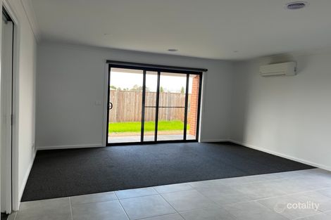 Property photo of 10 Echidna Drive Beveridge VIC 3753