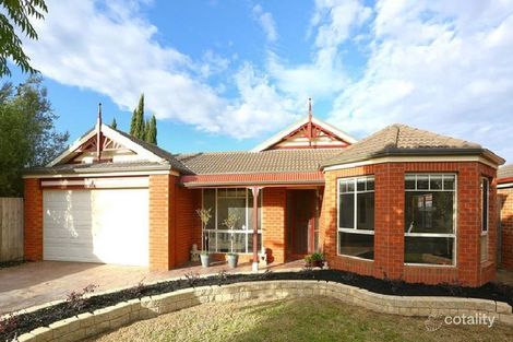 Property photo of 10 Wisla Circuit Roxburgh Park VIC 3064