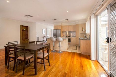 Property photo of 7 Middle Court Thomastown VIC 3074