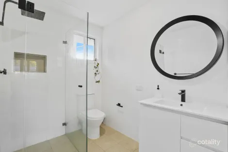 Property photo of 27 Bennett Place Castle Hill NSW 2154