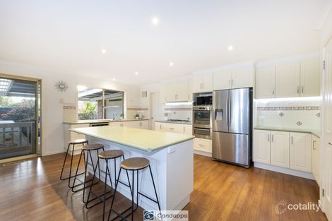 4 Clearview Ct, Garfield, VIC 3814