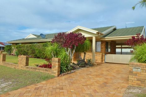 1/3 Kookaburra Ct, Yamba, NSW 2464