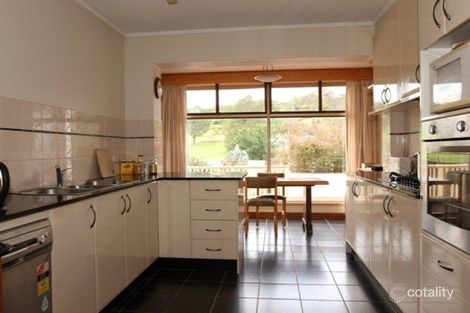 Property photo of 18 Woodger Parade Karabar NSW 2620