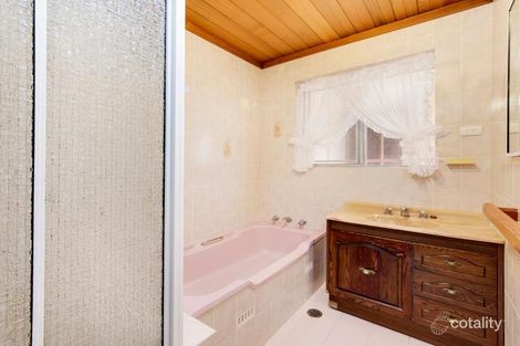 Property photo of 4 Macrobertson Street Mawson ACT 2607
