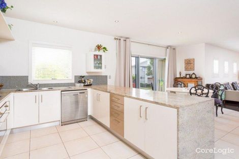 Property photo of 2/10 Valbonne Avenue Varsity Lakes QLD 4227