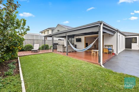 Property photo of 26 Giverny Close Burnside Heights VIC 3023