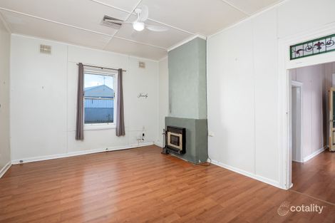 Property photo of 21 Cootamundra Road Temora NSW 2666