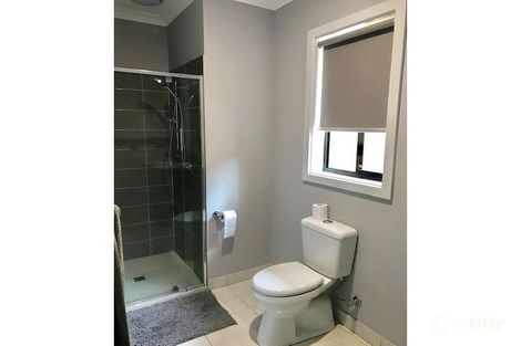 27 Maya Ave, Thornhill Park, VIC 3335