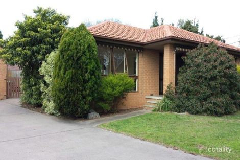 Property photo of 15 Marnebeck Court Cranbourne VIC 3977