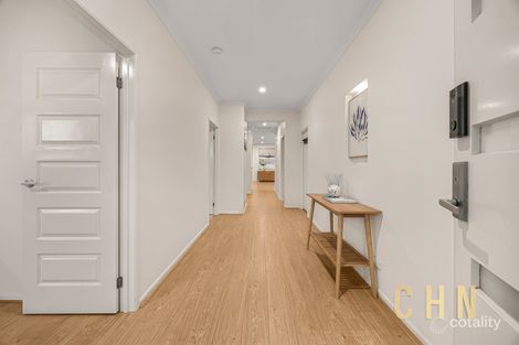 Property photo of 32 Bowral Avenue Point Cook VIC 3030