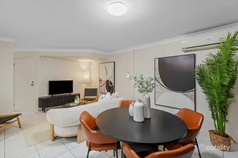 Property photo of 22/191 Greenacre Drive Arundel QLD 4214