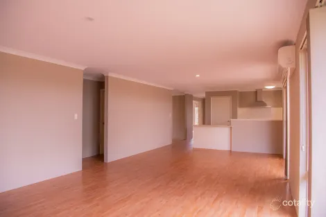 Property photo of 6 Marius Gate Yalyalup WA 6280