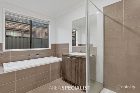 Property photo of 7 Cortula Road Cranbourne East VIC 3977