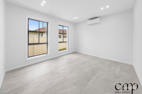 Property photo of 4 Phelps Crescent Bradbury NSW 2560