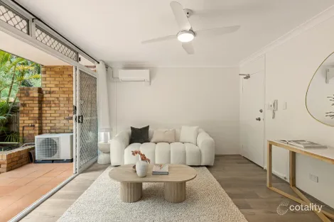 Property photo of 2/29 Vincent Street Indooroopilly QLD 4068