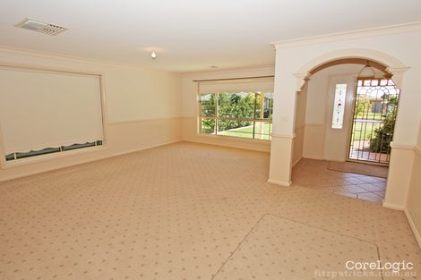 Property photo of 12 Raeburn Crescent Lake Albert NSW 2650