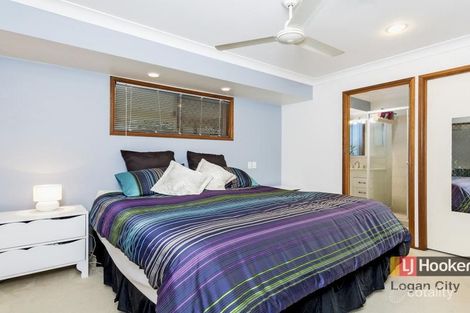 Property photo of 8 Mattes Place Meadowbrook QLD 4131
