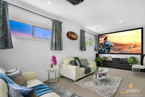 Property photo of 16 Goulding Drive Fraser Rise VIC 3336