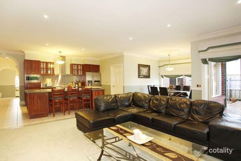 Property photo of 14 Nightingale Crescent Berwick VIC 3806