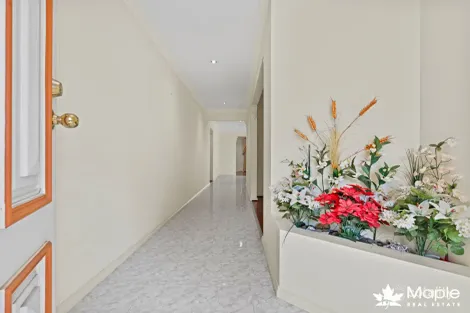 Property photo of 8 Tiffany Crescent Roxburgh Park VIC 3064