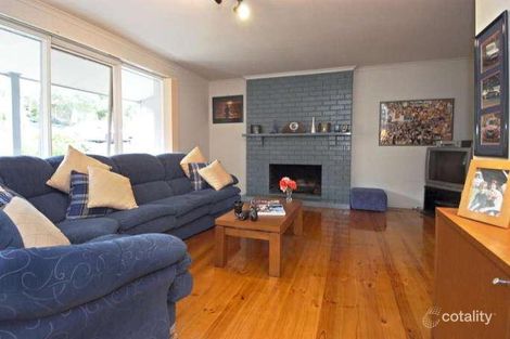 Property photo of 20 Booth Court Eltham VIC 3095