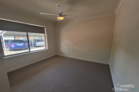 Property photo of 1/5 Bell Court Wodonga VIC 3690