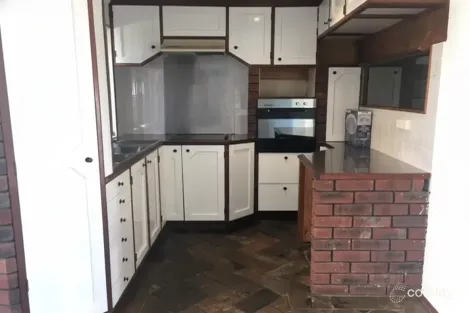 Property photo of 10 Cull Court Armadale WA 6112