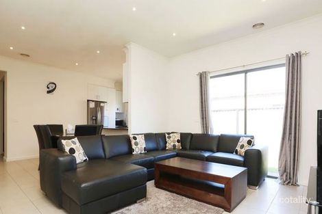 Property photo of 9 Donnelly Circuit South Morang VIC 3752