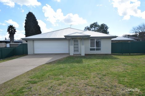 Property photo of 7 Molloy Place Young NSW 2594