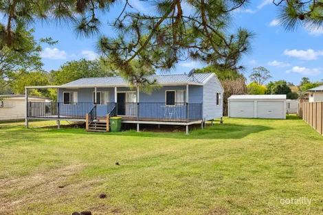27 Hart St, Blackbutt, QLD 4314