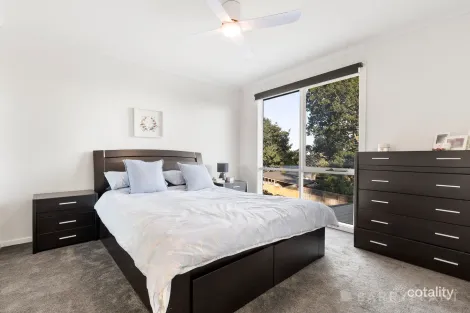 Property photo of 17 Legg Road Emerald VIC 3782