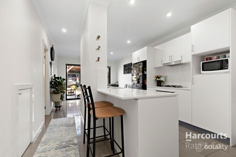 Property photo of 10 Banrock Place Wollert VIC 3750