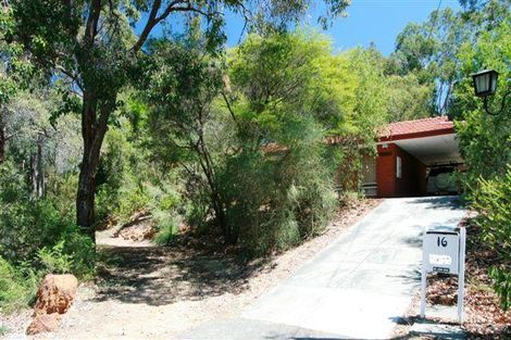 16 Hummerston Rd, Kalamunda, WA 6076