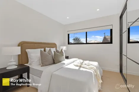Property photo of 5A Allena Close Georges Hall NSW 2198