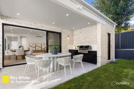 Property photo of 5A Allena Close Georges Hall NSW 2198