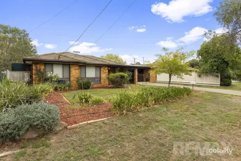 4 Nyrang St, Tolland, NSW 2650