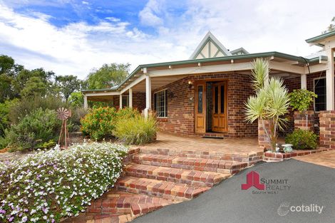 Property photo of 4 Little Place Leschenault WA 6233