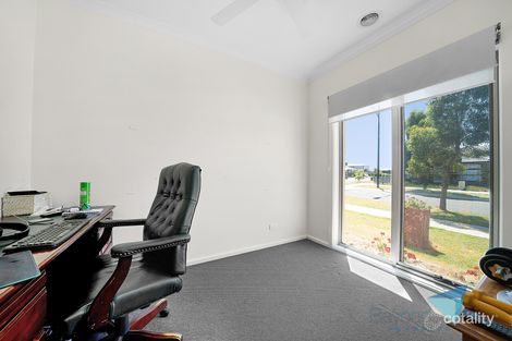 Property photo of 37 Golden Wattle Way Harkness VIC 3337