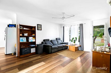 Property photo of 28 Hillcrest Avenue Scarness QLD 4655