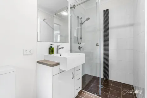 Property photo of 8 Ulagree Street Wynnum West QLD 4178