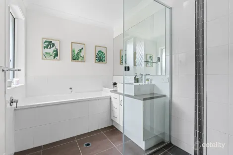 Property photo of 8 Ulagree Street Wynnum West QLD 4178