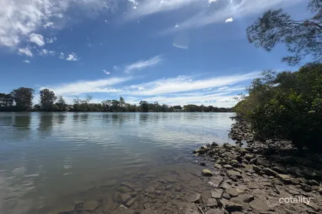 887 Manning Point Rd, Mitchells Island, NSW 2430